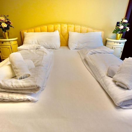 Schoenbrunn Villa Zm Виена Екстериор снимка