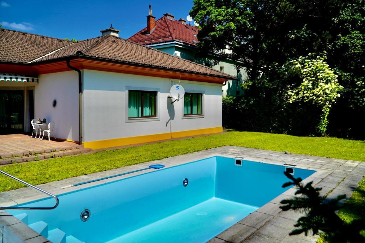 Schoenbrunn Villa Zm Виена Екстериор снимка